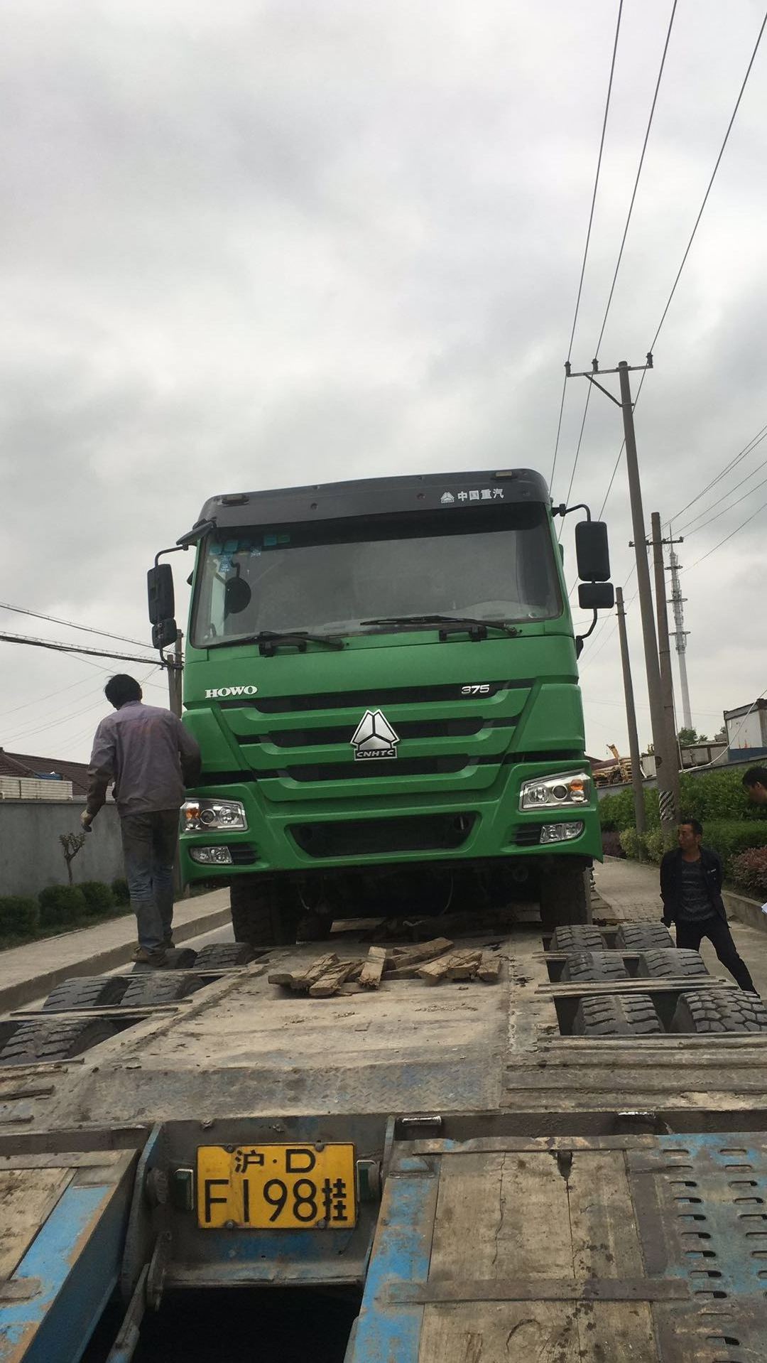 Used Sinotruk HOWO 371 HP 8X4 12 Wheels Dump Truck For Nigeria