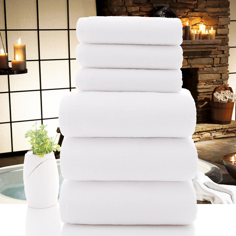 Hot Selling 100% Cotton Thicker Plus Soft Absorbent High-Grade Cheap  Thick bath towel from Pakistan