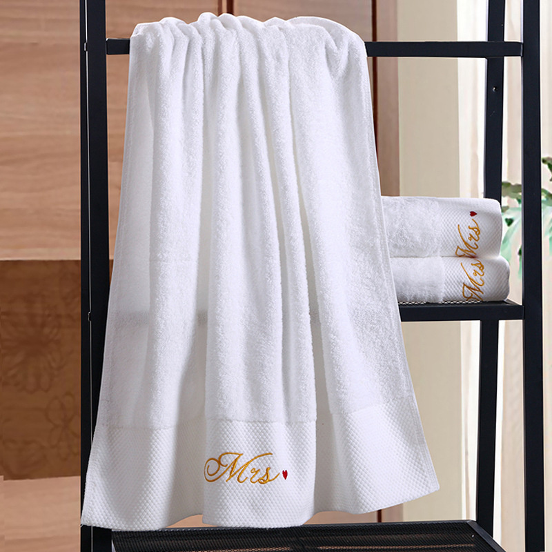 Hot Selling 100% Cotton Thicker Plus Soft Absorbent High-Grade Cheap  Thick bath towel from Pakistan