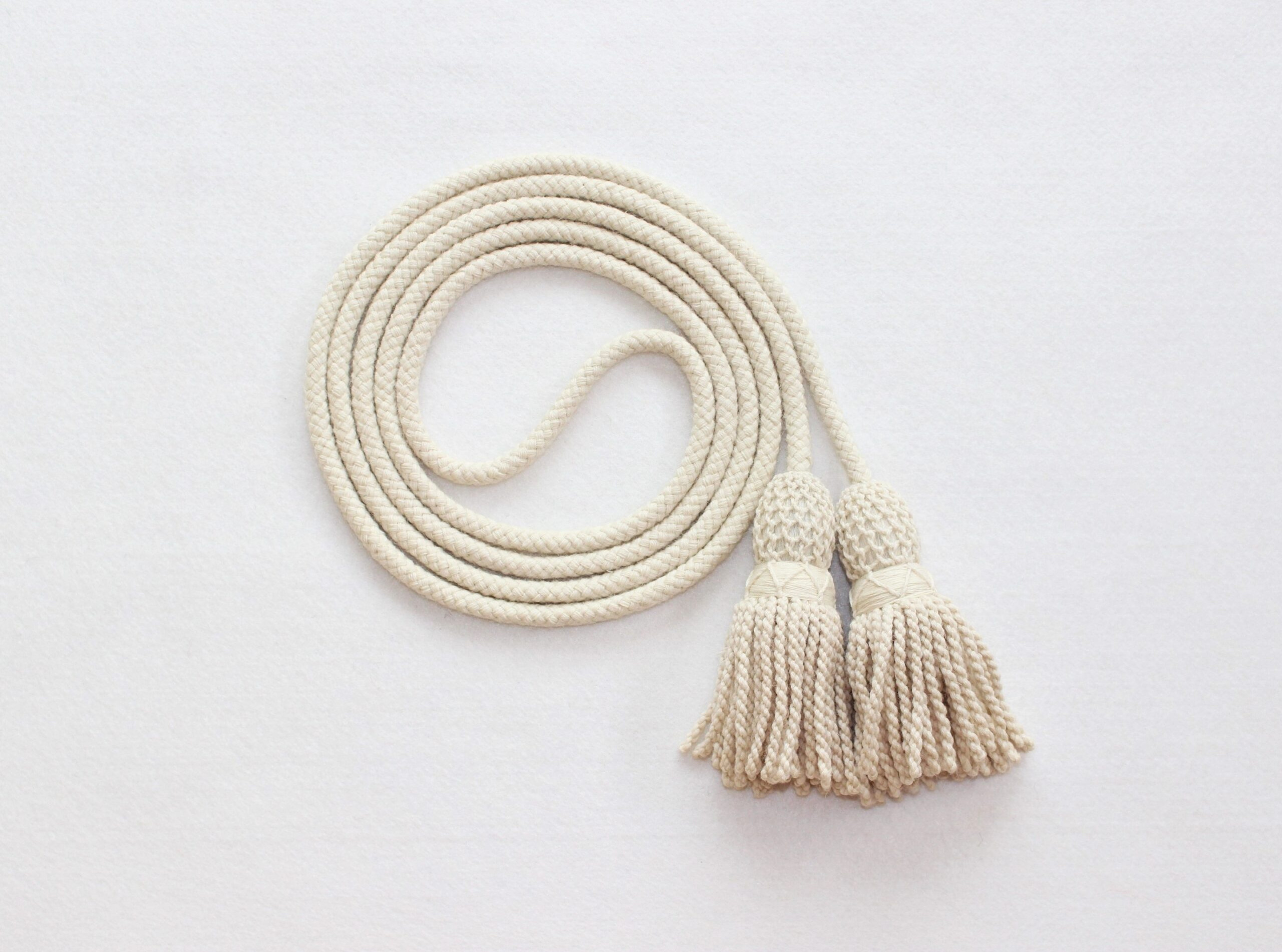 OEM Wholesale Silk 100% Cotton Bugle Ceremonial Stewart Bugle Cord for Marching Band and Bagpipers Customized Colors Tassel Cord