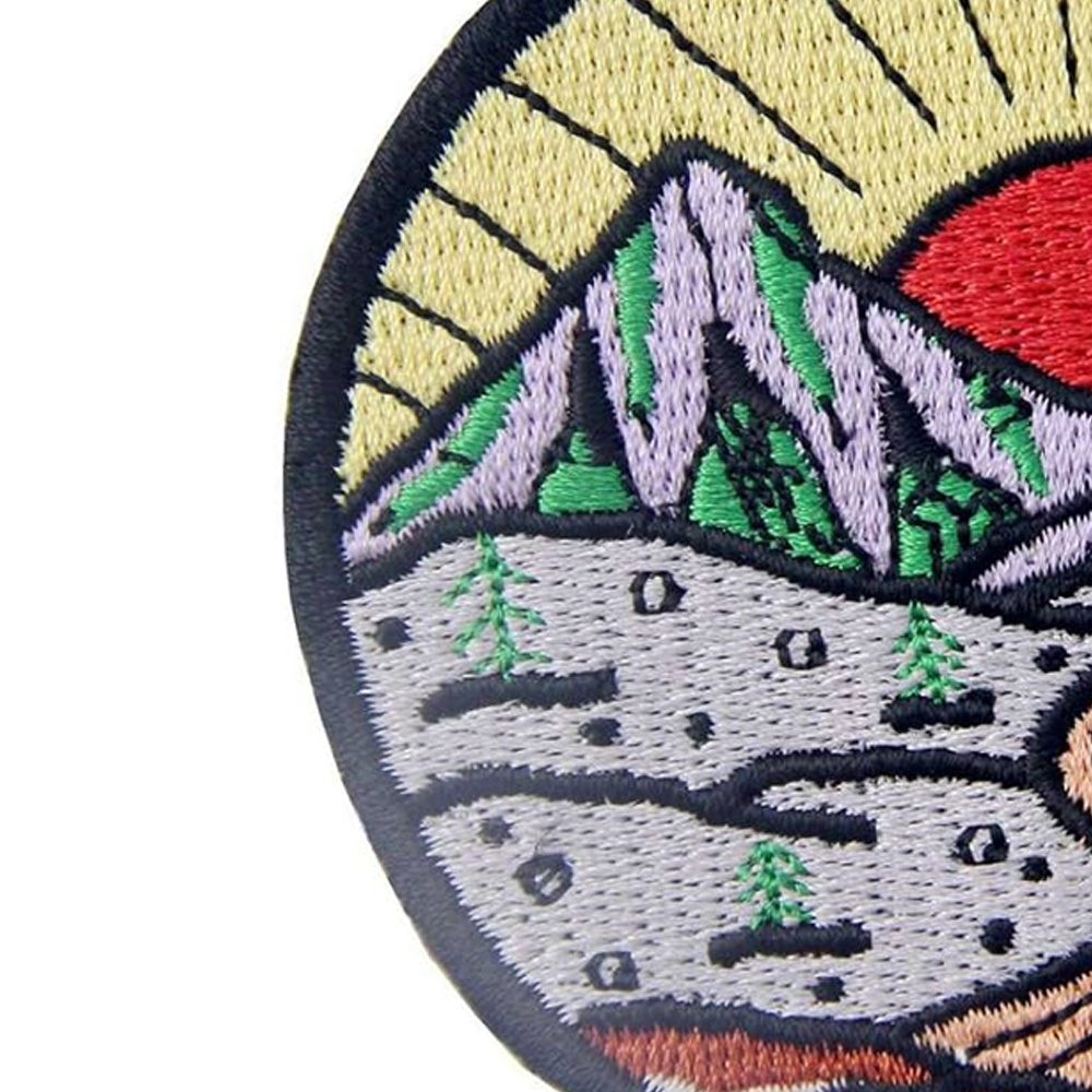 2024  High Quality Custom Machine Embroidery Cotton Fabric Uniform Badge / New Design Customized Machine Embroidery Badges