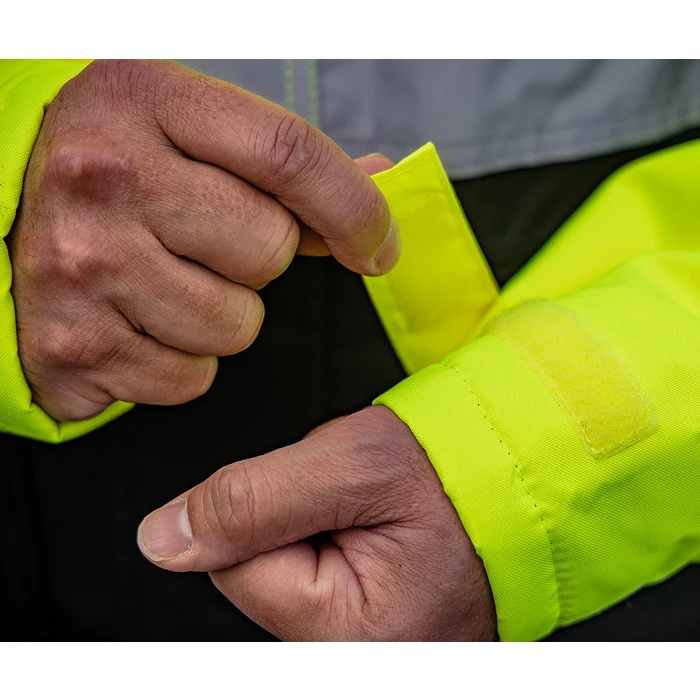 HI Vis waterproof/windproof softshell jacket with reflective tape customize logo for work and safety