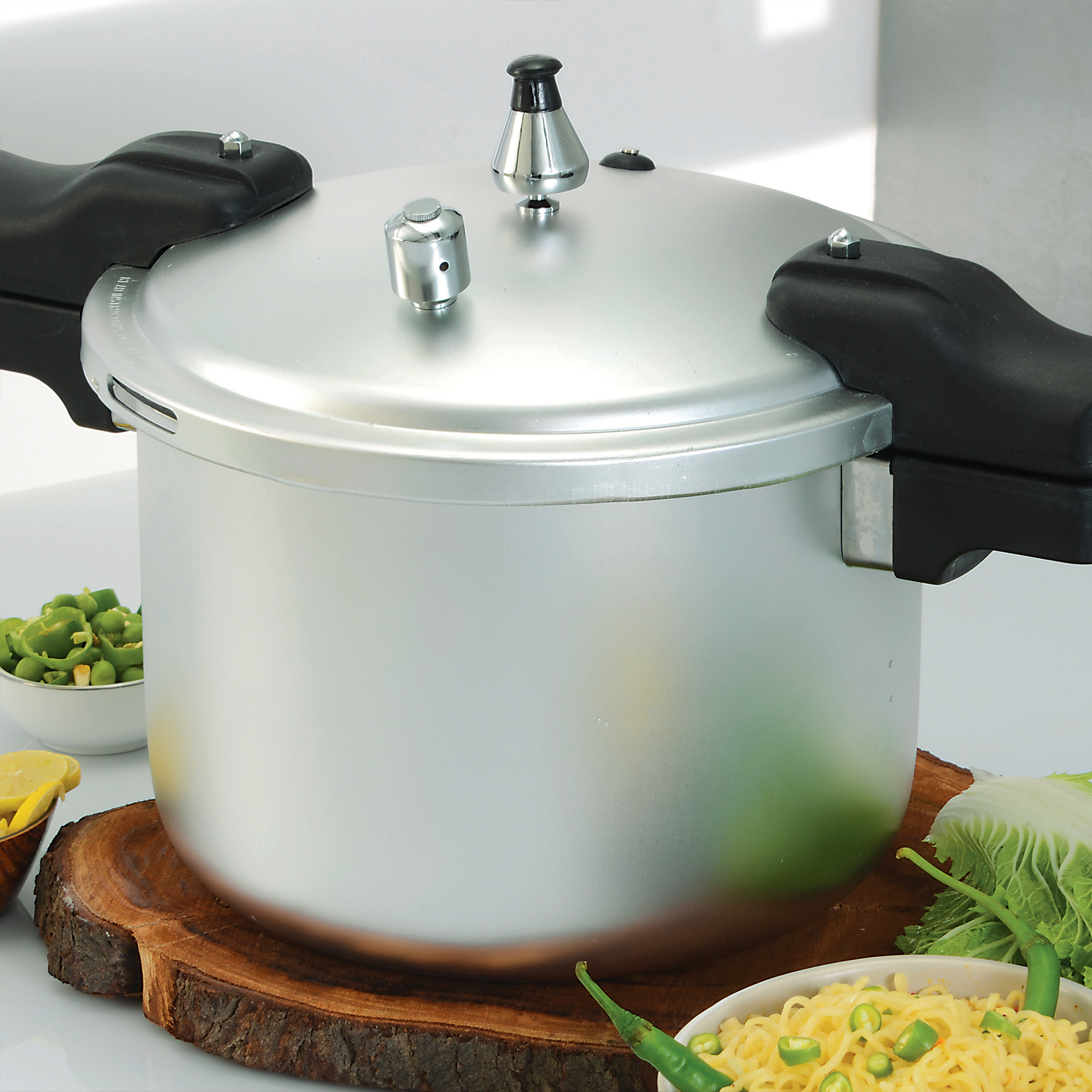 Aluminum Explosion-proof Milano Pressure Cooker 9 Litres High Quality Newly Designed Kitchenware