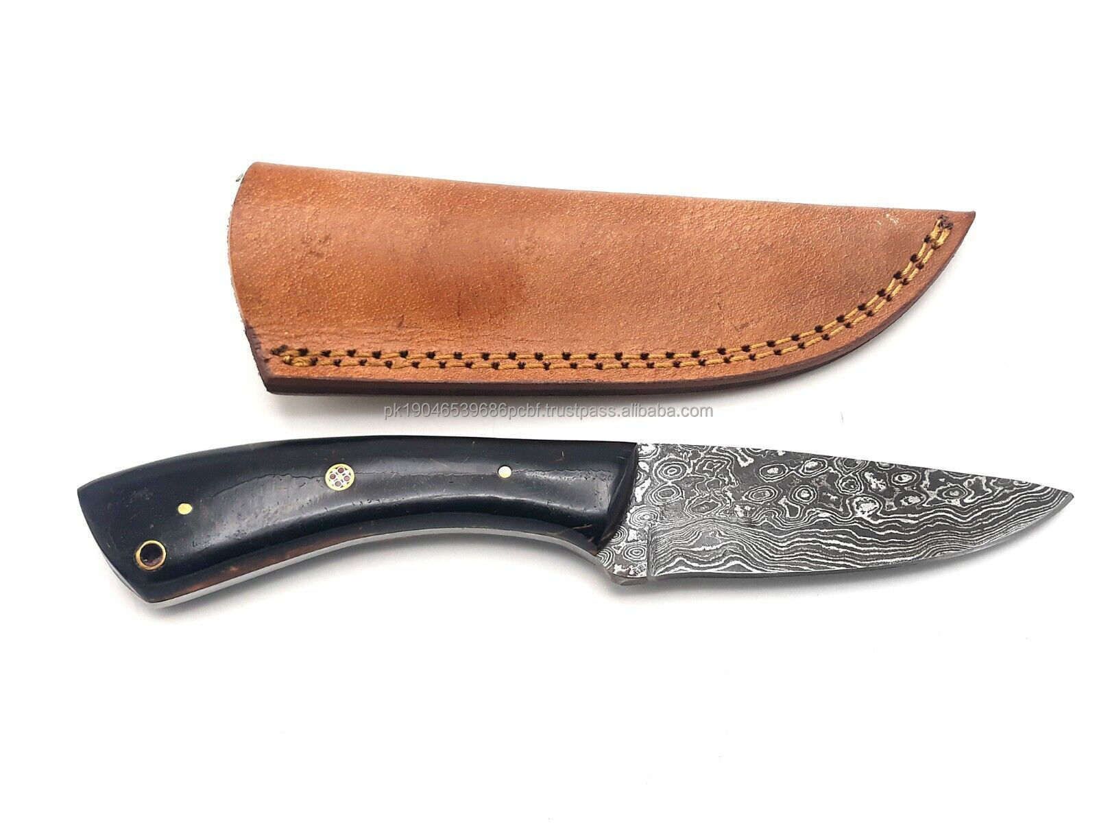 High Quality Pakistan Manufactured Damascus Hunting Knife Wholesale Camping Knife Hunting Outdoor Bushcraft Knife with Sheath