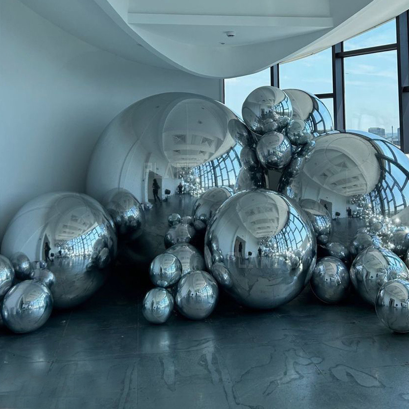 Silver Fashion Attractive Design PVC Inflatable Mirror Balloon Giant Spheres Inflatable Christmas Decoration Mirror Ball