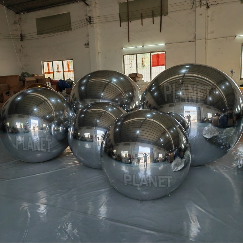 Silver Fashion Attractive Design PVC Inflatable Mirror Balloon Giant Spheres Inflatable Christmas Decoration Mirror Ball