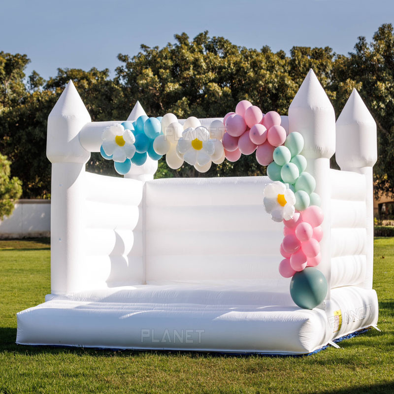 Wholesale 13x13 Modern White Bouncy Castle Jumper Inflatable White Castle Bounce House For Party