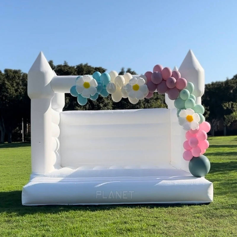 Wholesale 13x13 Modern White Bouncy Castle Jumper Inflatable White Castle Bounce House For Party