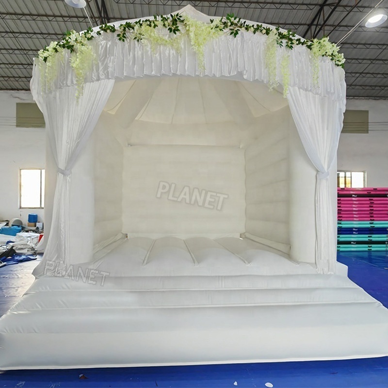 Factory Wholesale Luxury Hot Popular Big Jumping Bounce House Castle White Bouncy Castle For Wedding