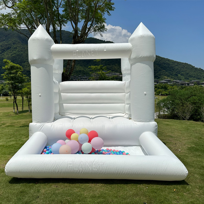 Outdoor Party Rental PVC Inflatable Bouncer Mini White Bounce House With Ball Pool