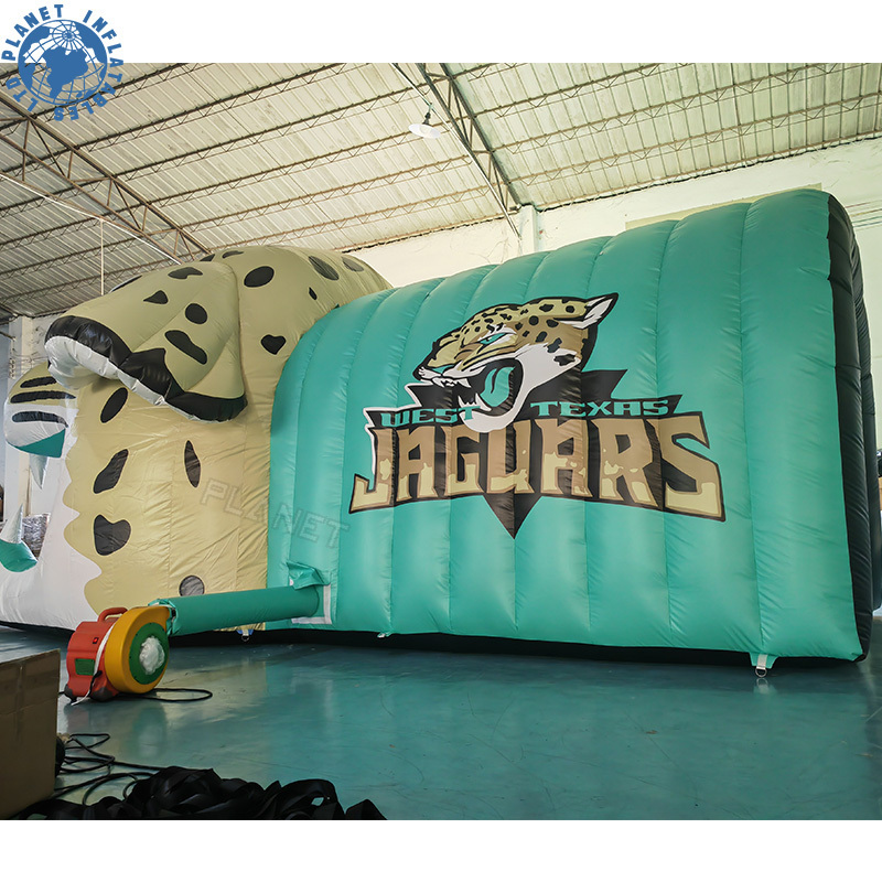 Customized Logo Printing Sports Events Tunnel Tent Helmet Football Helmet Inflatable Football Panther Tunnel