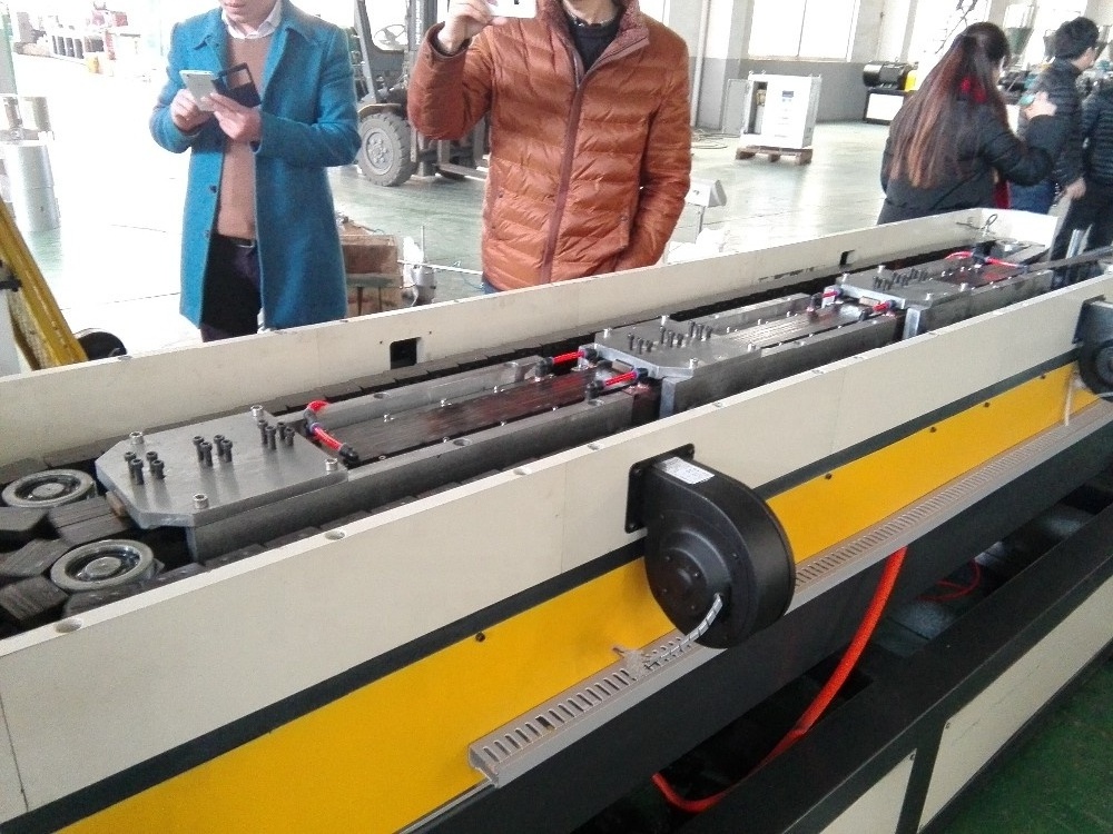 PVC single wall corrugated pipe plastic Flexible stretch pipe telescopic hose extrusion making machine