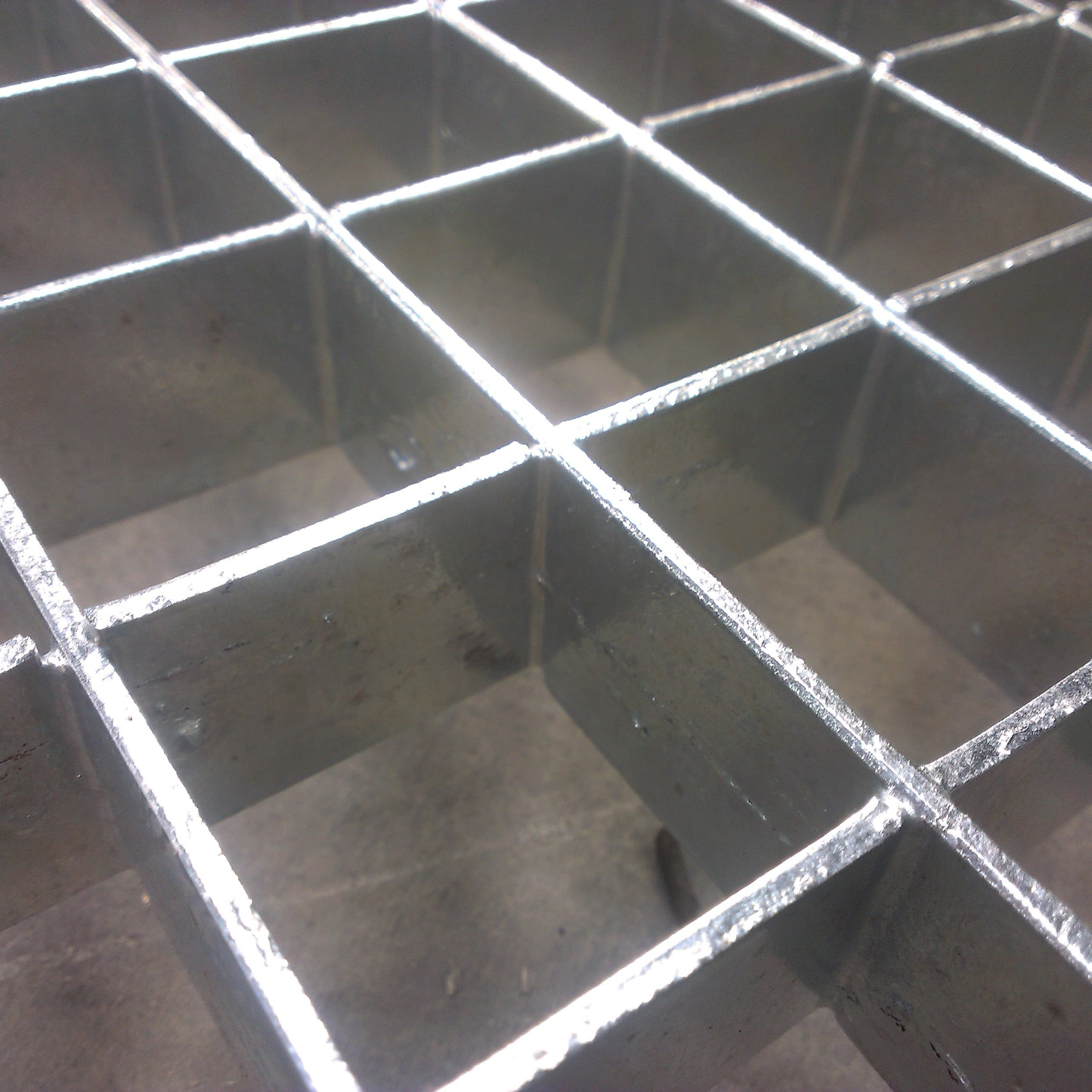 Heavy Duty Steel Grating for Industrial Use | Slip-Resistant & Durable