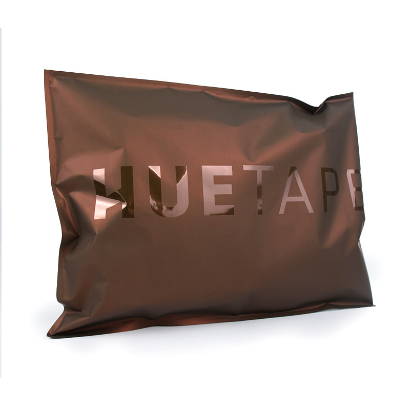 Custom Printed Poly Mailer Gold Packaging bags Matte Glossy UV Reflective mailing bags for T shirt Pants packaging