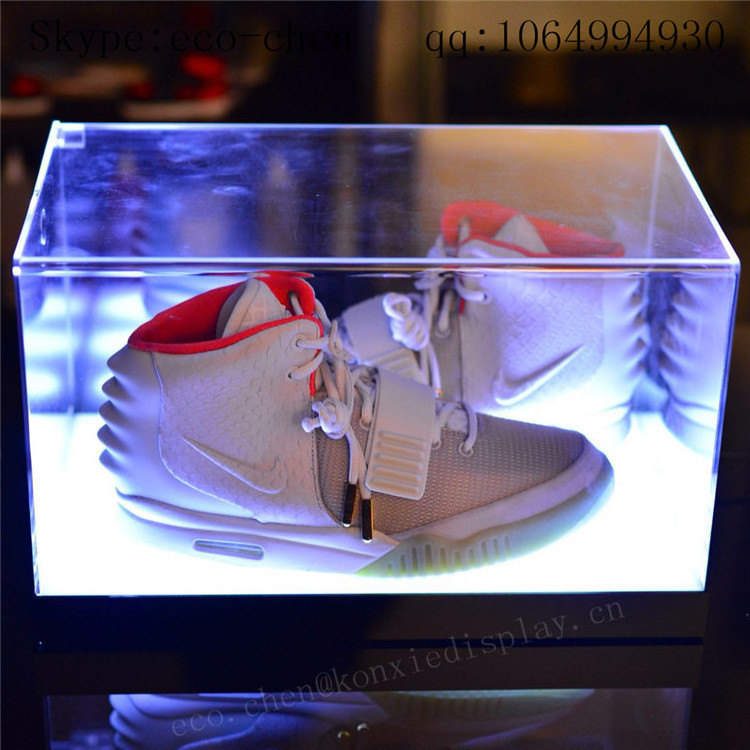 Lighted Acrylic LED Shoe Box with Mirror Back Panel led gift box