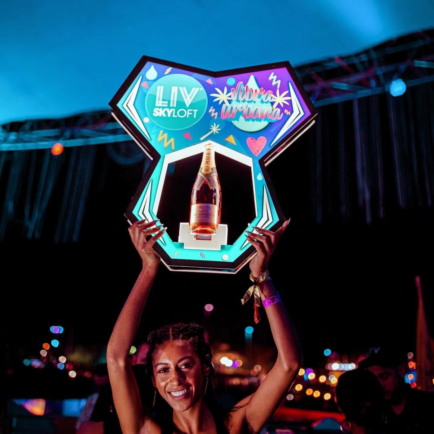 Rechargeable Bar Party Night Club Led Flashing Acrylic Led Wine Bottle Presenter Display rack