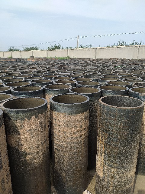 Cast basalt wear-resistant pipe