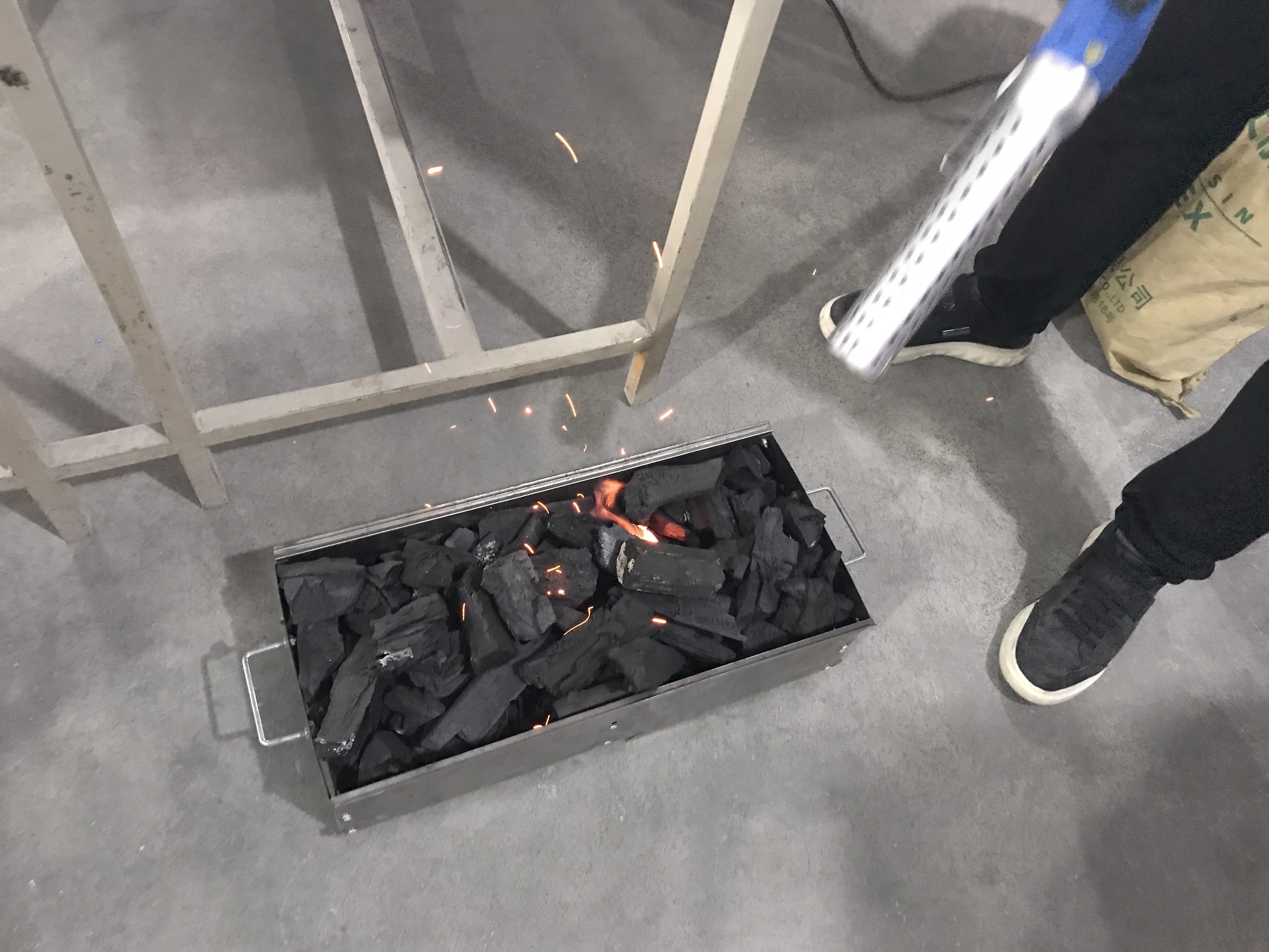 Electric Charcoal Fire Starter Looftligther BBQ grills Looft Firelighter pitboss pit boss grill The Bastard One Minute Lighter