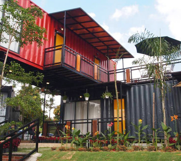 2024 New design expandable modular house 20ft 40ft portable shipping container kiosk 2 storey cafe bar with equipments for sale