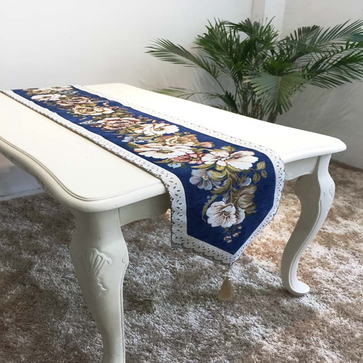 Factory Supplier Embroidery Luxury Table Runner Holiday Ornament Tapestry Rectangle Table Runner for Table Decoration