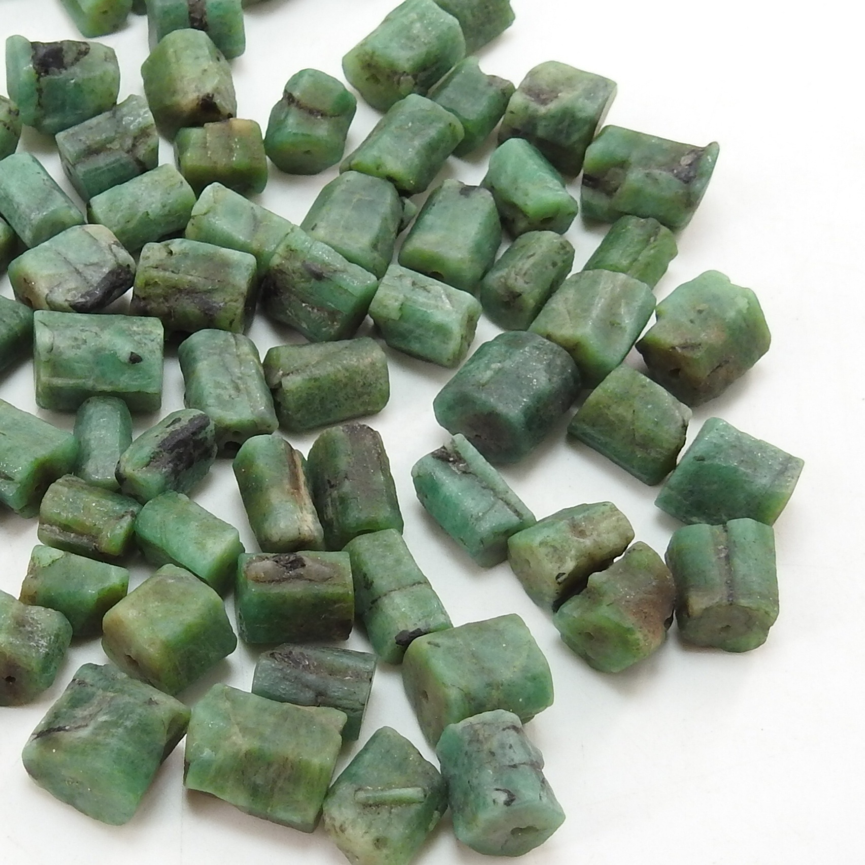 Emerald Natural Crystal Tube Shape Drilled Loose Rough Nuggets/Minerals Stone/10-15MM Long Approx