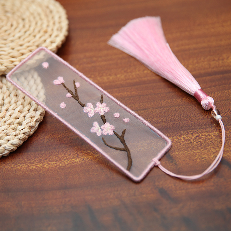 Hot sell Chinese style embroidery bookmark with custom logo