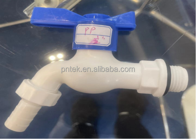 Wholesale 1/2 inch Plastic PP Water Taps with long water nozzle is connected to the pipe PVC tap bibcock tap faucet for watetbas