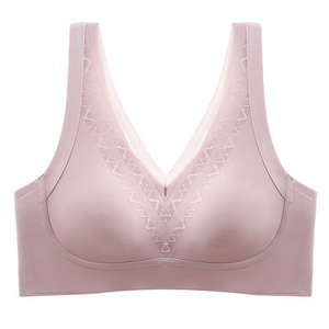 Comfortable and Lightweight Seamless Lace Sports bra set  Wireless Sexy and Casual for Adult Women Bras Genre