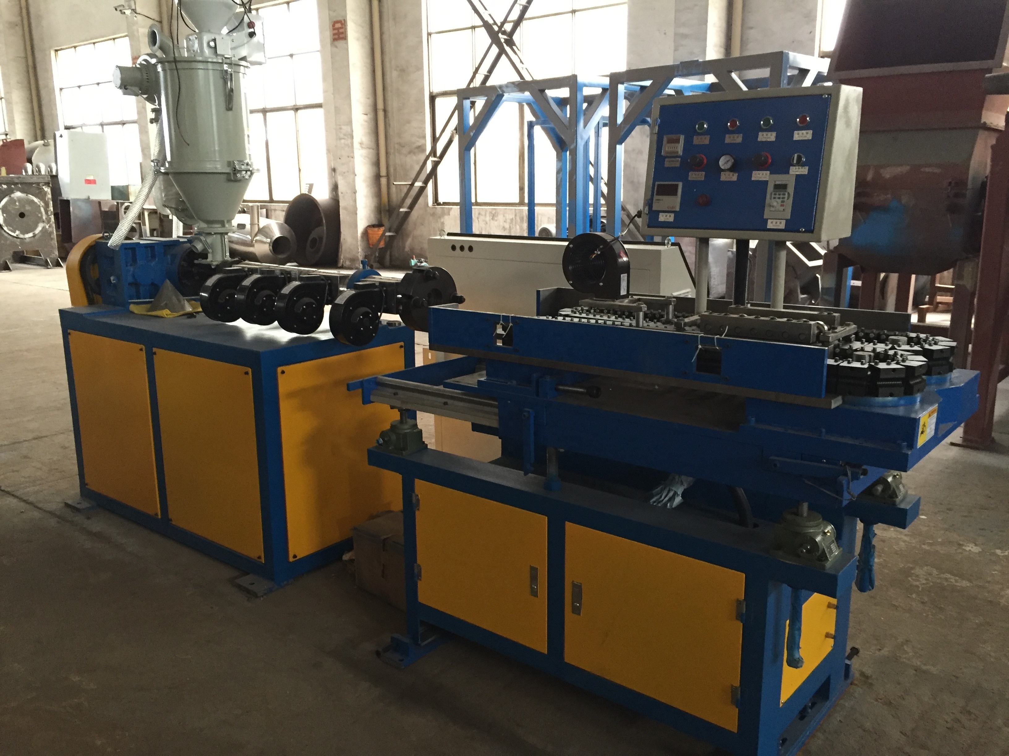 PVC PP PE Single Wall Corrugated Pipe extrusion Line Machine soft flexible garden water drainage tube production line