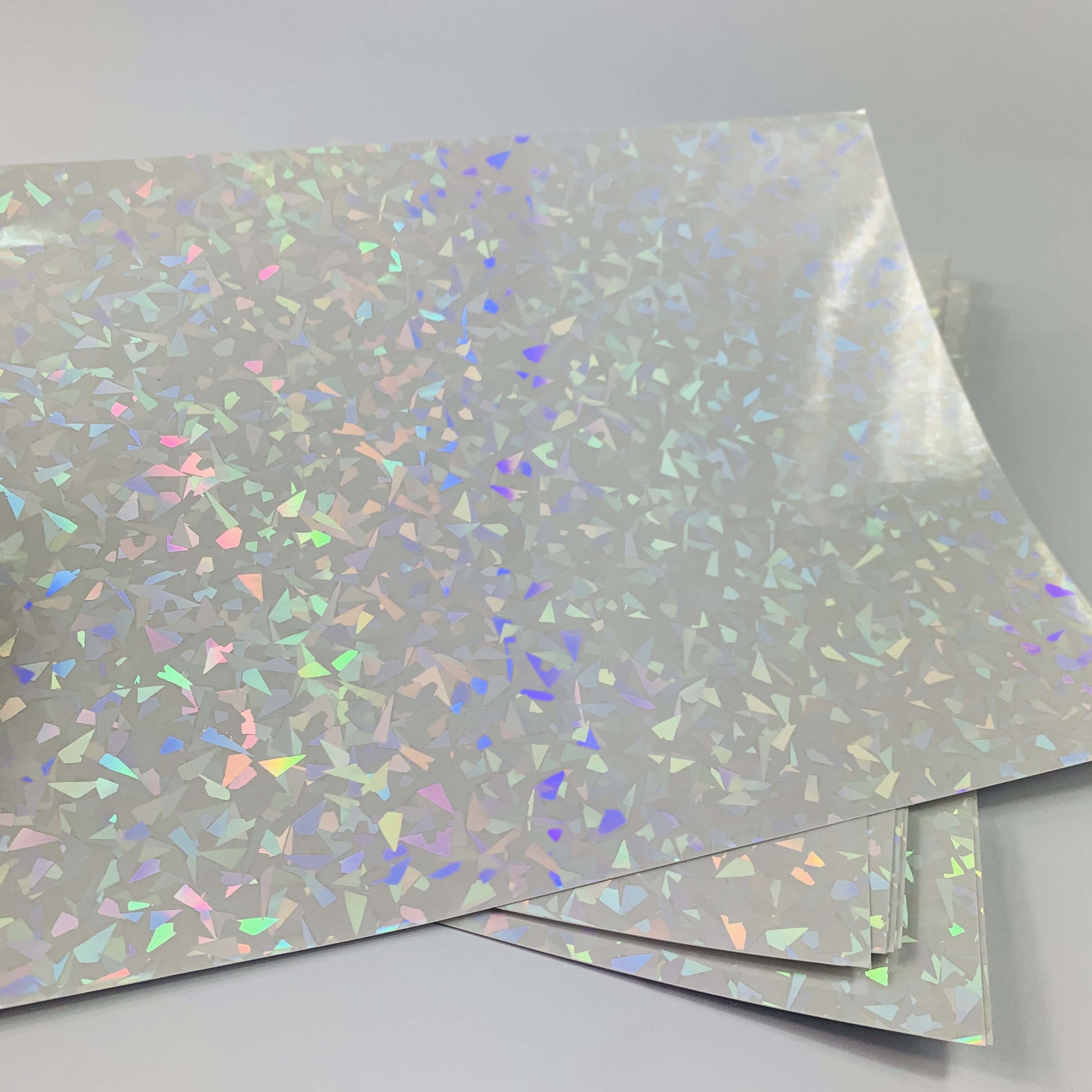 Bopp transparent self adhesive holographic cold laminate film