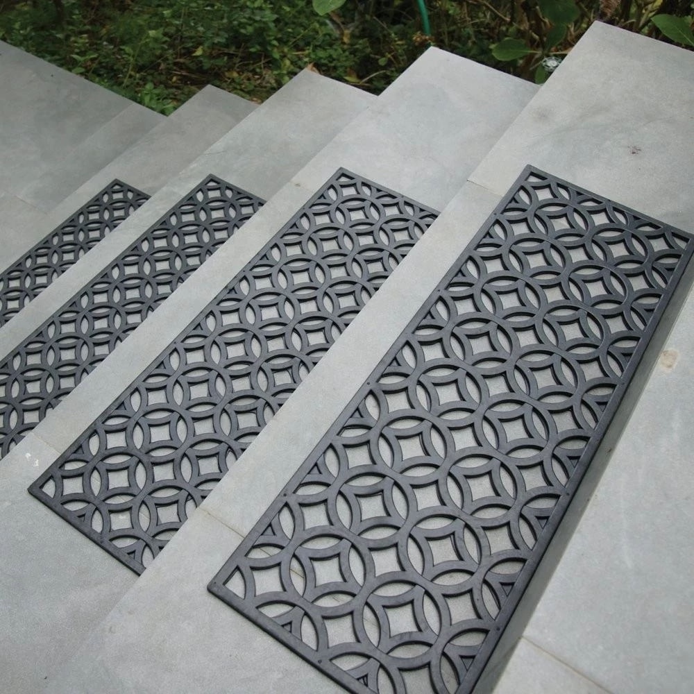 Outdoor Non Anti Slip Self Rubber Step Mats Rubber Stair Mats  with holes