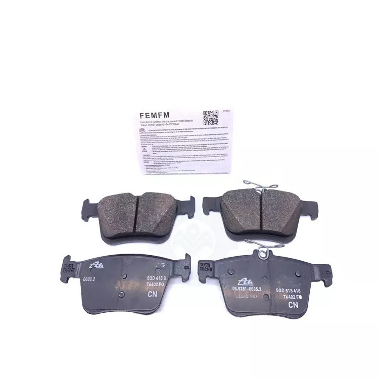 Rear Brake Pad Set For Audi A3 Quattro VW Volkswagen Golf mk5 2015 Auto Brake Pads 5Q0698451N