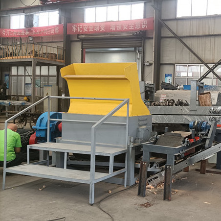 Used wood pallet crusher shredder, pallet chipper shredder for sale