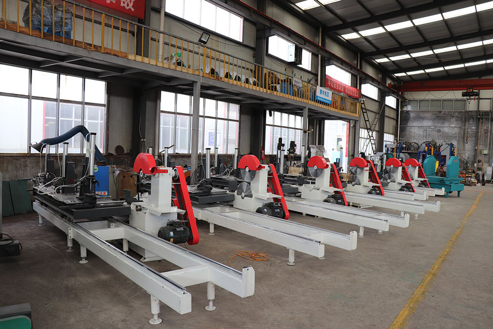 double blade sliding table sawmill circular table saw wood cutting circular saw mill