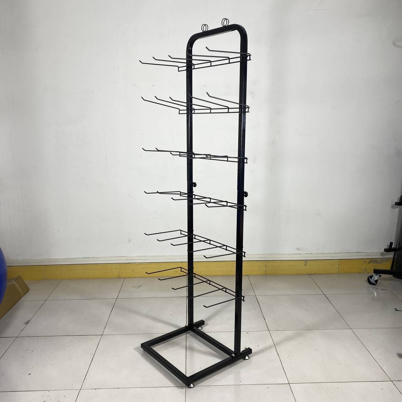 Hot sale hanging  display stand with 6 Layer 5 hooks each bar candy display rack