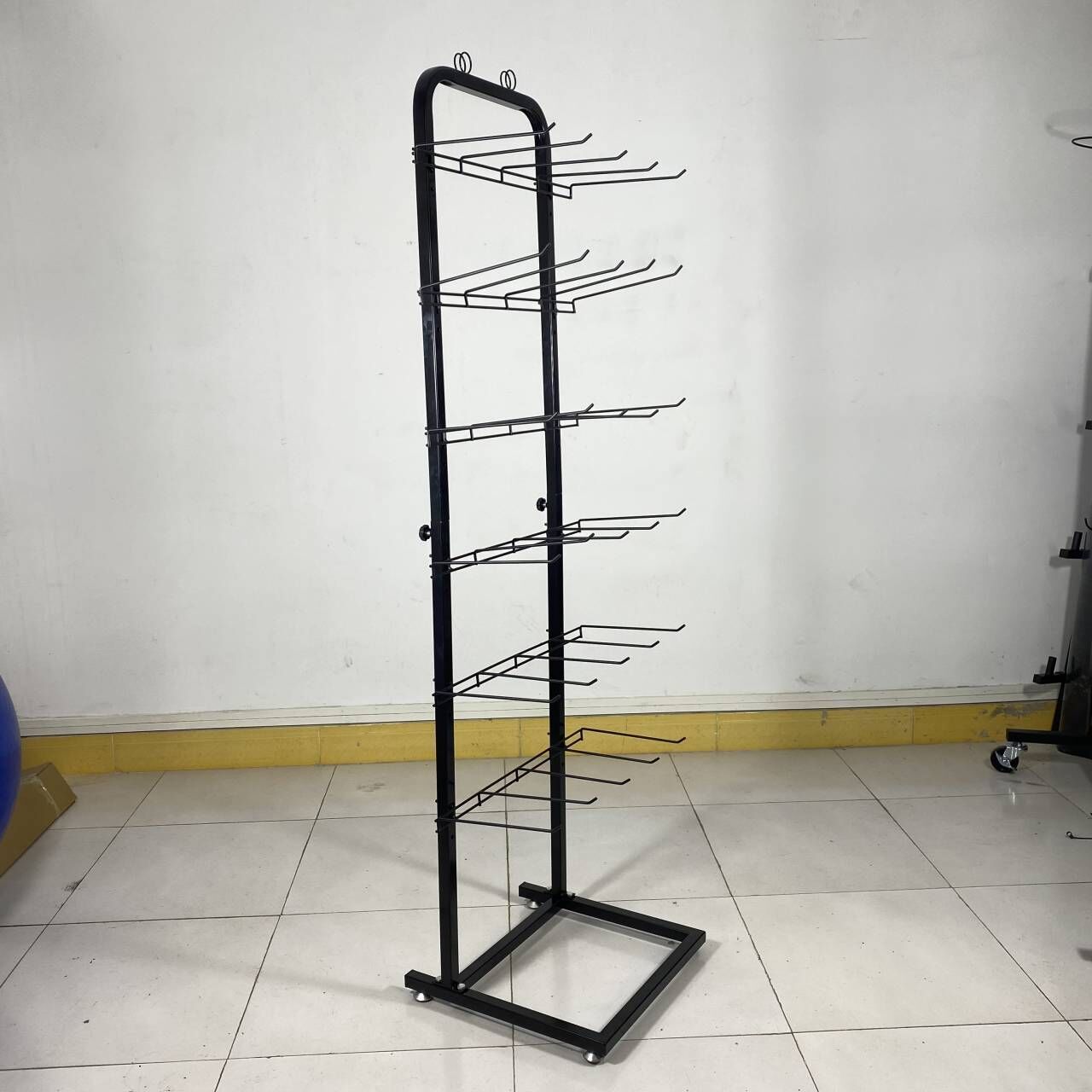 Hot sale hanging  display stand with 6 Layer 5 hooks each bar candy display rack