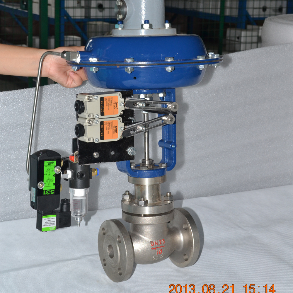 Pneumatic regulating valve water flow control valve