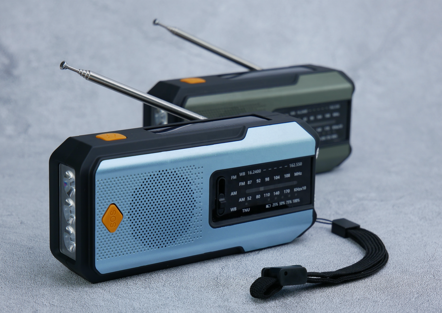 NEW Design Portable Outdoor FM AM NOAA Radio With Power Bank LED Light Solar Charging  Hand Crank