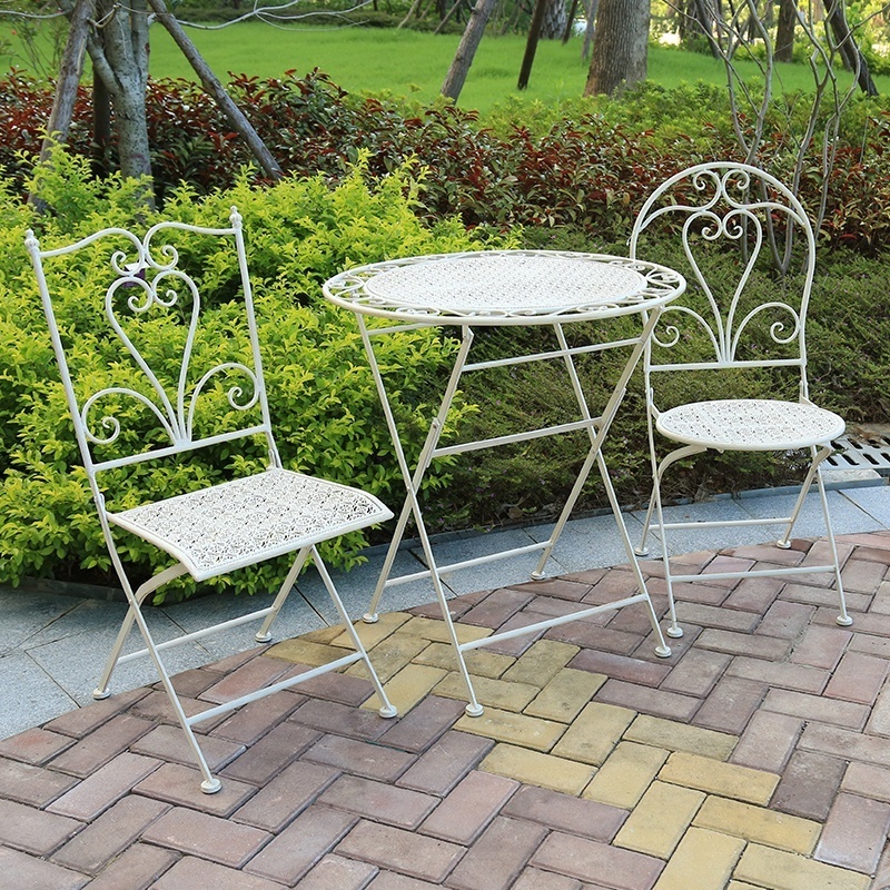 Fancy French Style White Metal Garden Eden Furniture Dining Table Chairs Bistro Set