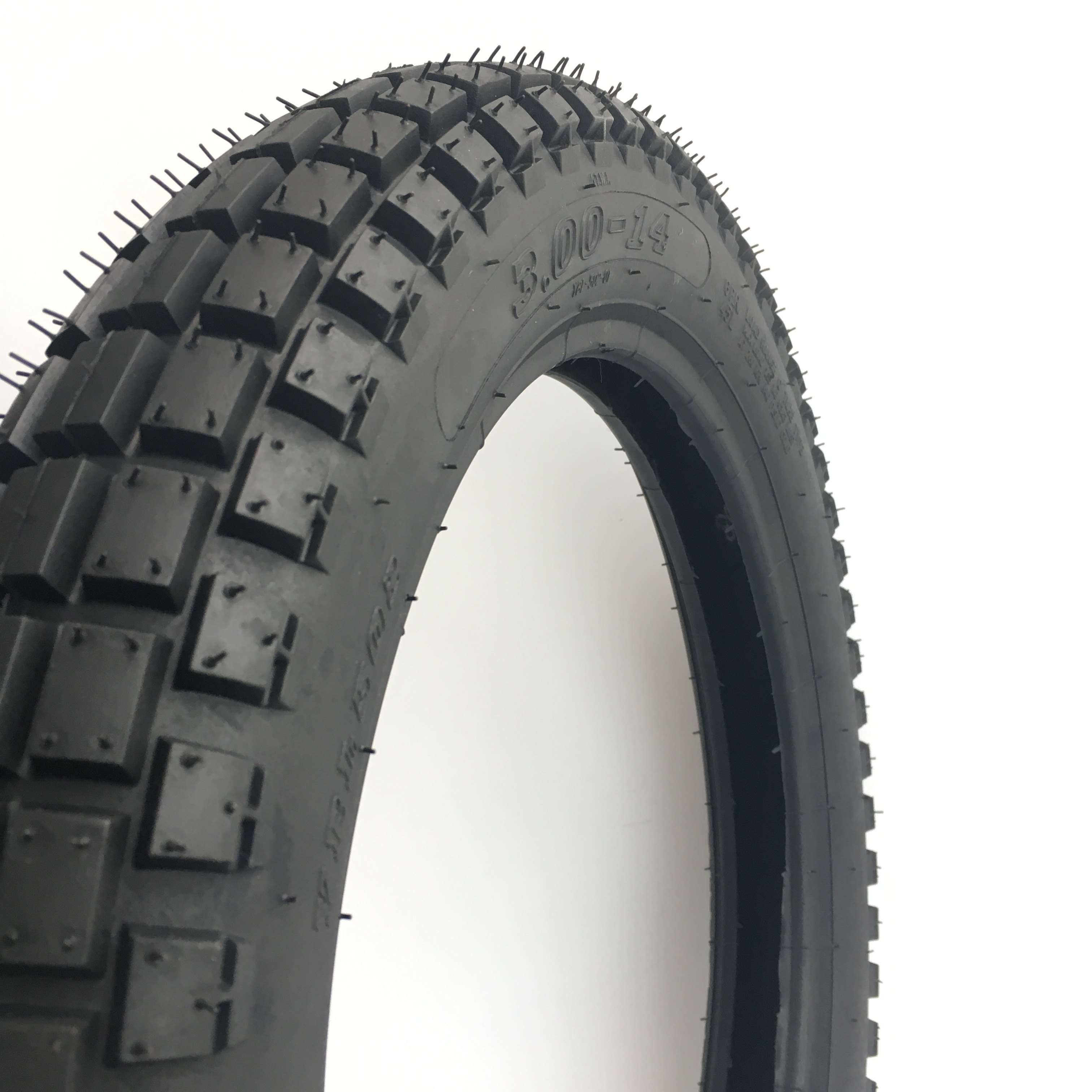 Off road motorcycle tyre 300-18 6PR / 8PR llanta de moto