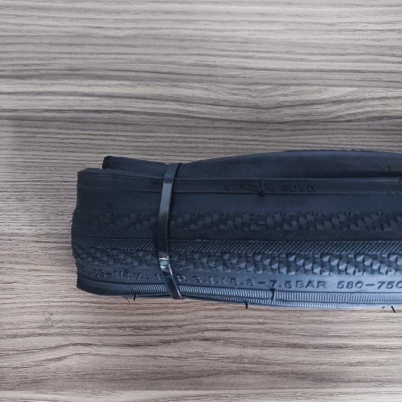 Hot selling high quality folding tire 700x28C black 30TPI bicycle tires foldable gravel tire