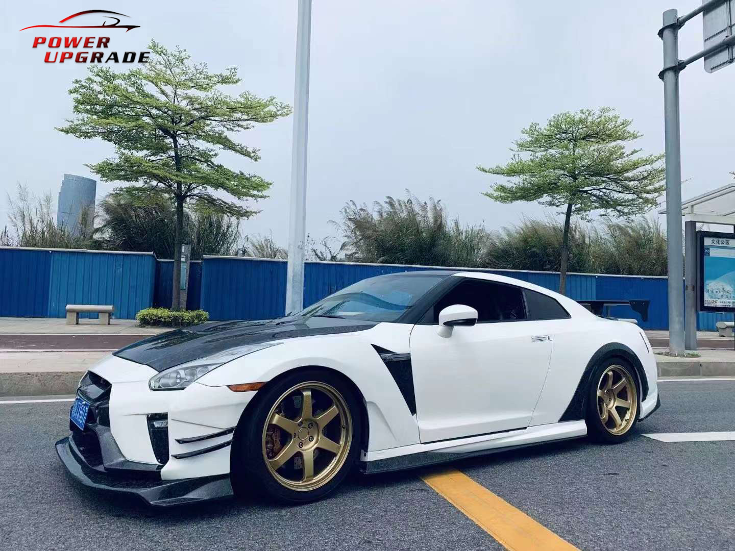 For Nissa GTR 35 Vari Style Carbon Fiber Front Bumper Rear Bumper Side Skirts Hood And Wing Spoiler Bumper Cover Body Kit