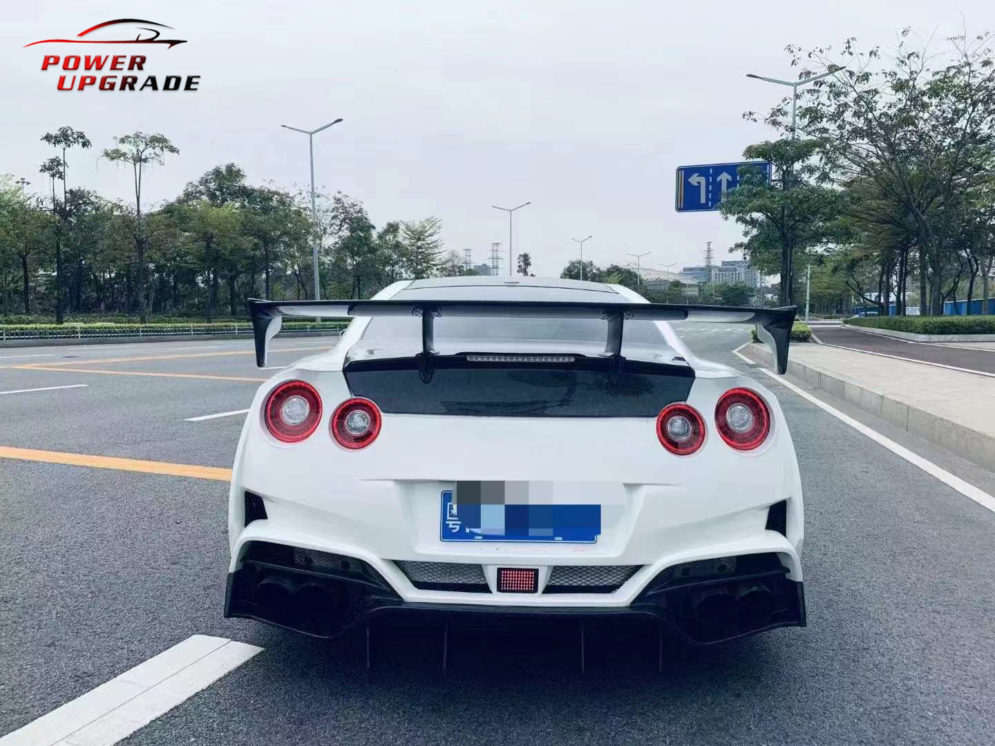 For Nissa GTR 35 Vari Style Carbon Fiber Front Bumper Rear Bumper Side Skirts Hood And Wing Spoiler Bumper Cover Body Kit