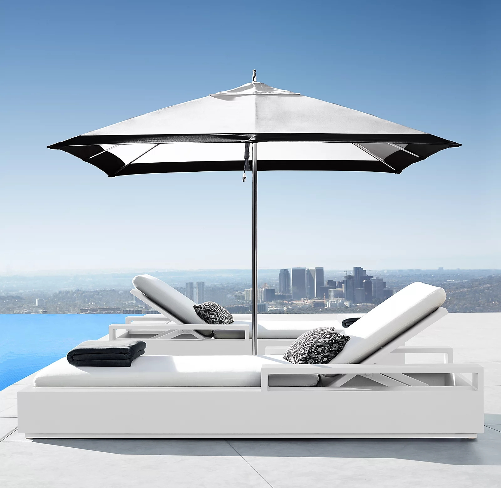 New design outdoor chaise lounge white aluminum day beds pool side sun loungers with umbrella