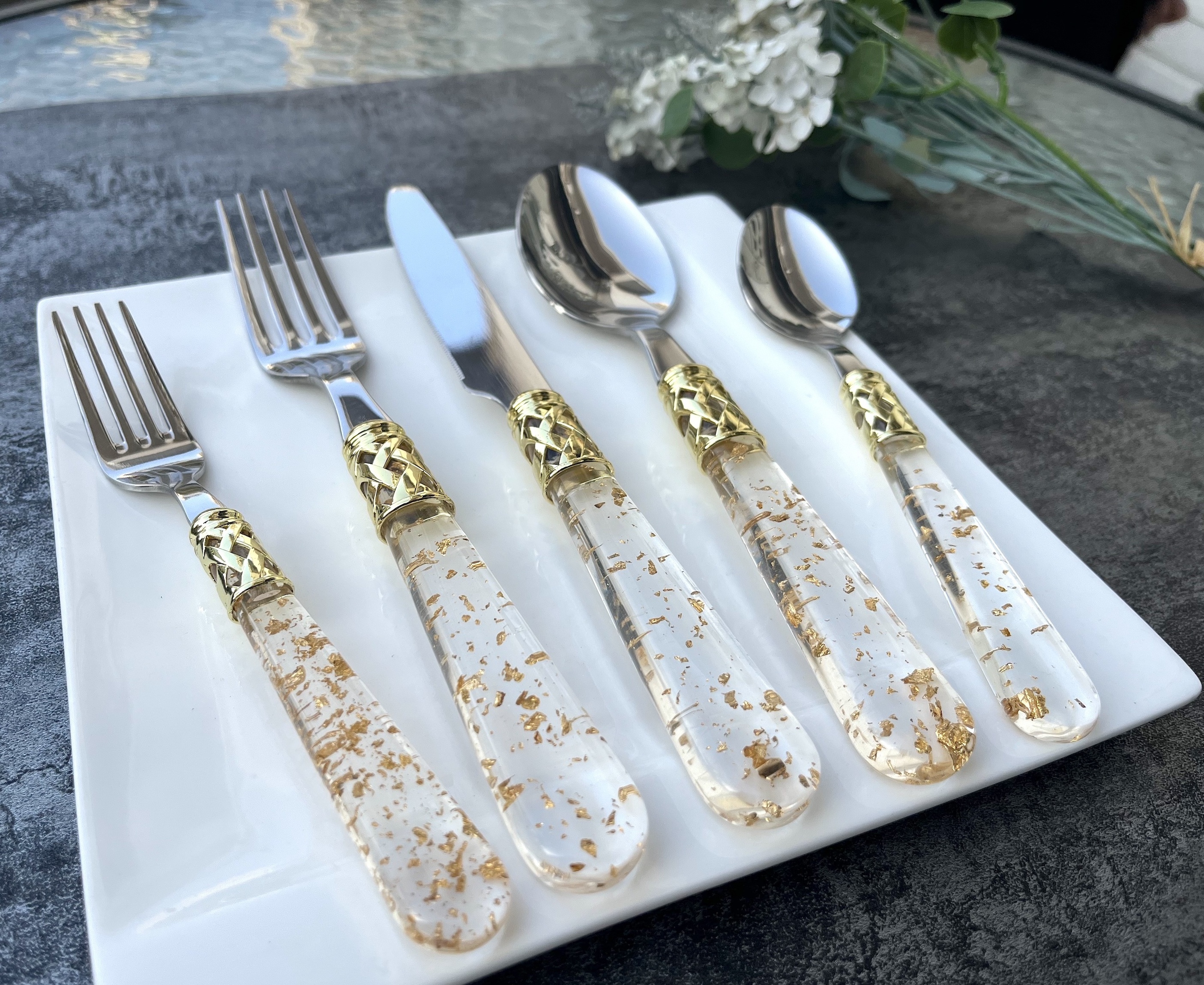 Luxury Vintage Bubble Acrylic Stem Flatware 18/10 Manufacture clear Handle Cutlery Set