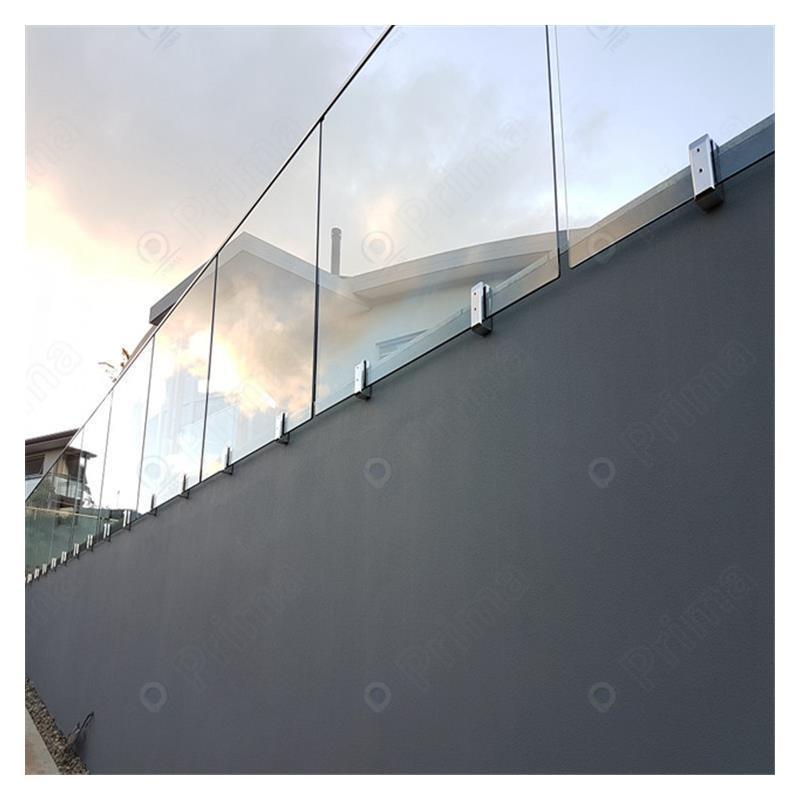 China Professional Manufacturer Led Glass Railing  Stainless Steel Baluster Glass Railing  Deck Fence Round Spigots Balustrade R