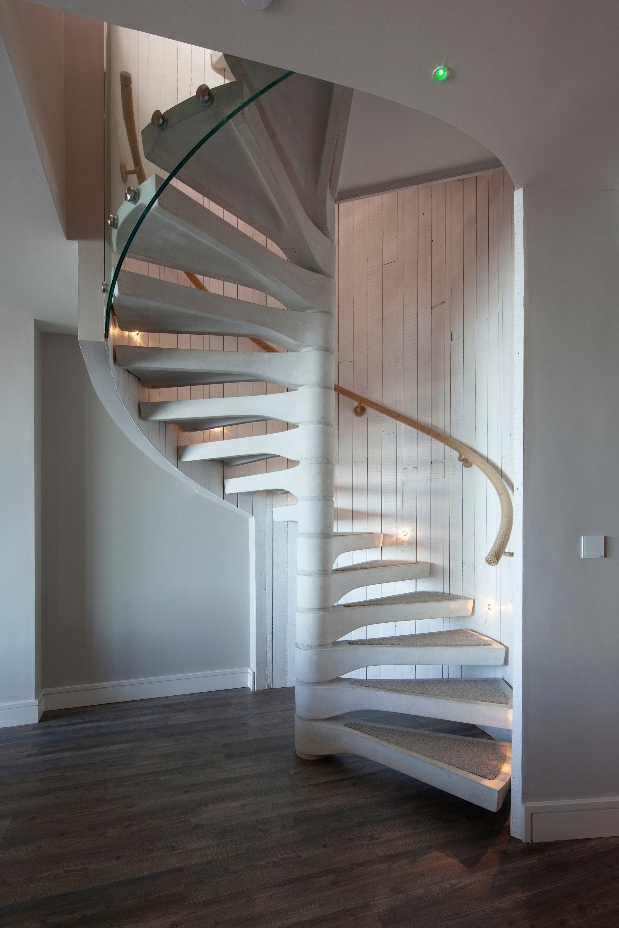 outdoor wooden  spiral staircase/external steel stairs design