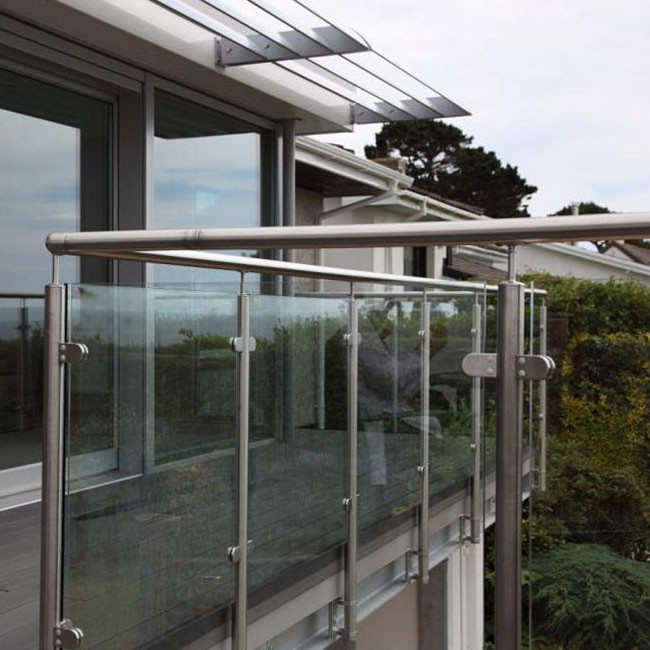 Simple stainless steel glass parapet parapet wall Post modern glass railing