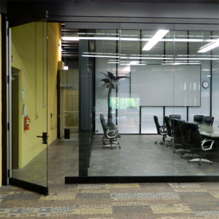 Movable sound proof partition wall and glazed free standing partitions from prima housing