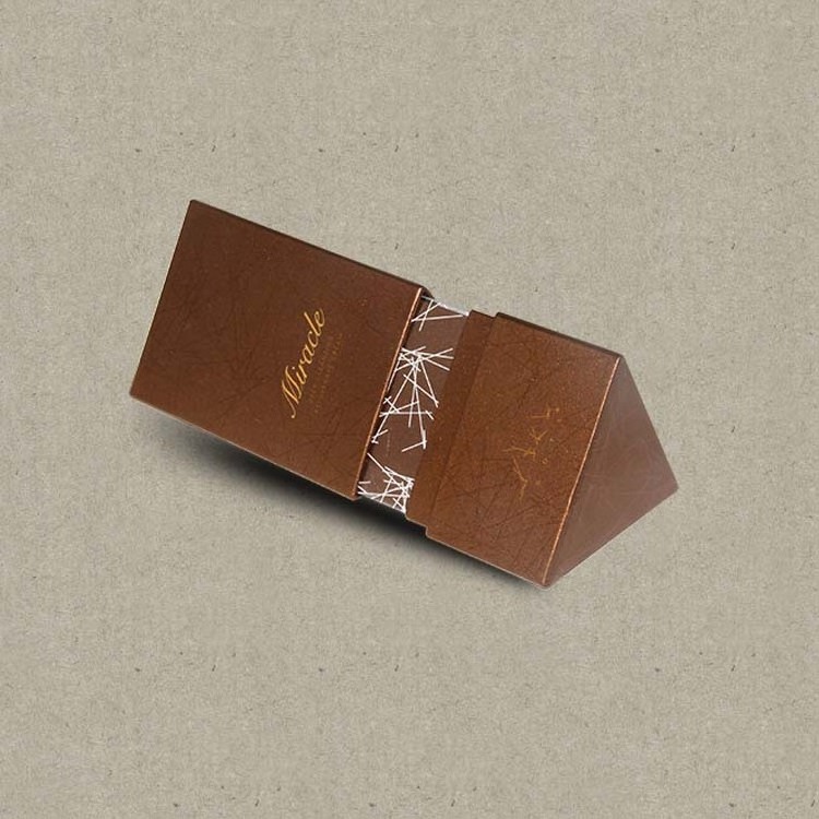 Customized Lipstick Packaging Paper Box Wholesale Perfume Triangle Shape Gift Box Lip Gloss Lip Glaze Eyelash Box with Insert